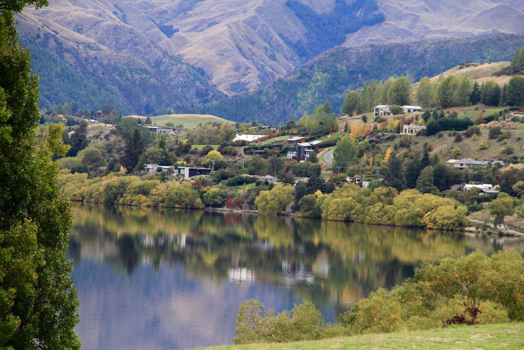 The Shan'S Lodge Queenstown Exterior photo