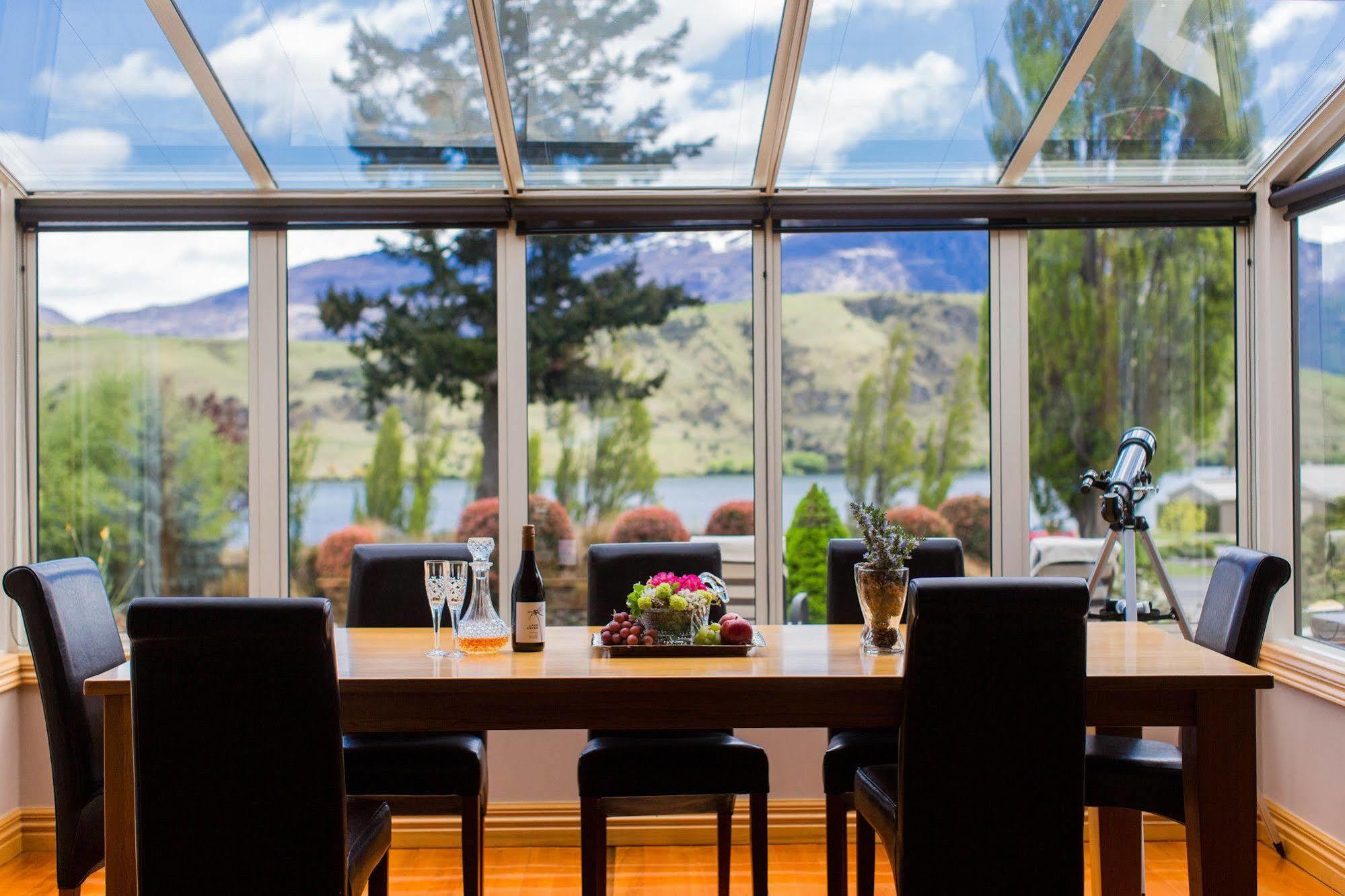 The Shan'S Lodge Queenstown Exterior photo